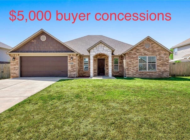 711 Paint Lane, Centerton, AR 72719