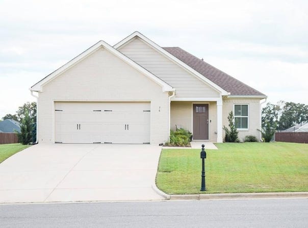 76 Popcorn Cir, Dothan, AL 36301
