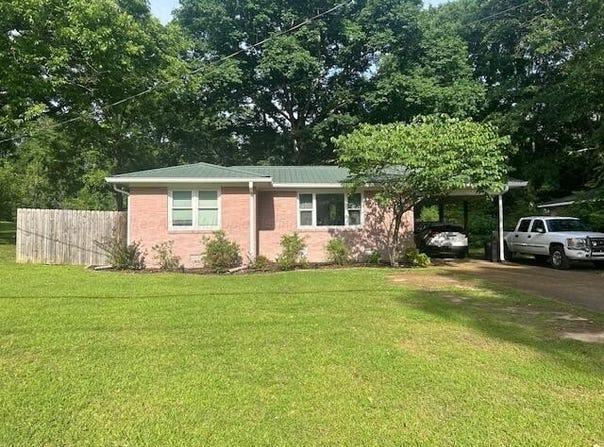 2743 DIME Rd, Haleyville, AL 35565