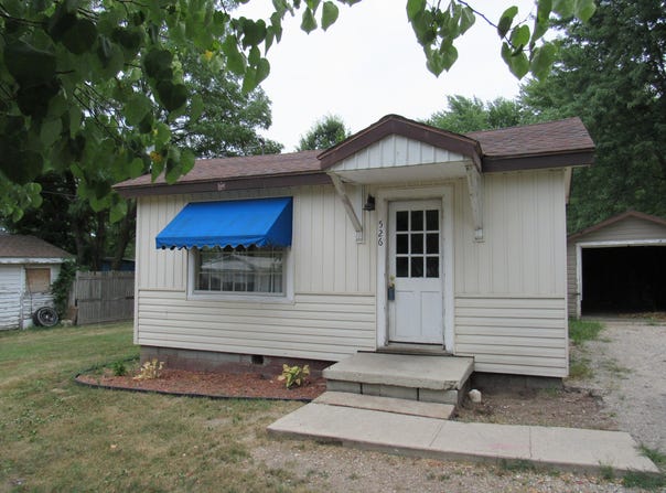 526 S Walnut Street, Marshfield, MO 65706