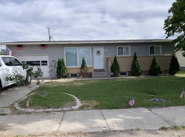 917 15th Dr, Rupert, ID 83350