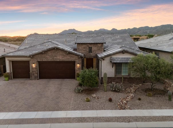 13725 N Hidden Springs Drive, Oro Valley, AZ 85755