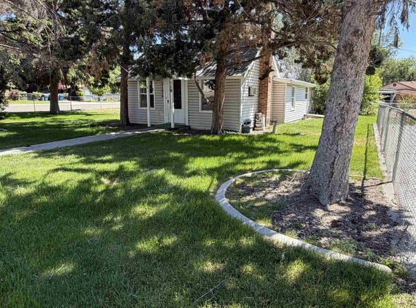 110 S 11th E, Mountain Home, ID 83647