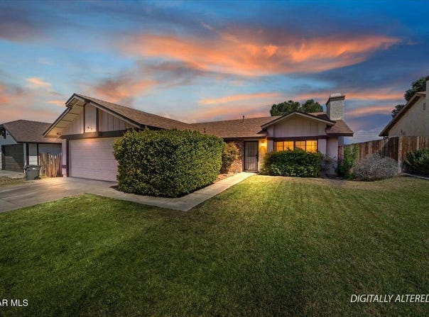 1855 E Avenue R2, Palmdale, CA 93550