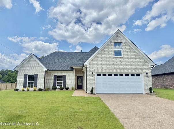 1020 Great Glen Drive, Southaven, MS 38671