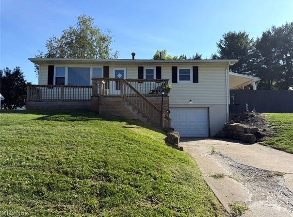 1813 Walnut Street, Coshocton, OH 43812
