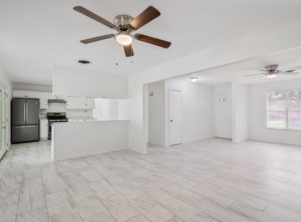 106 Crestline, Del Rio, TX 78840