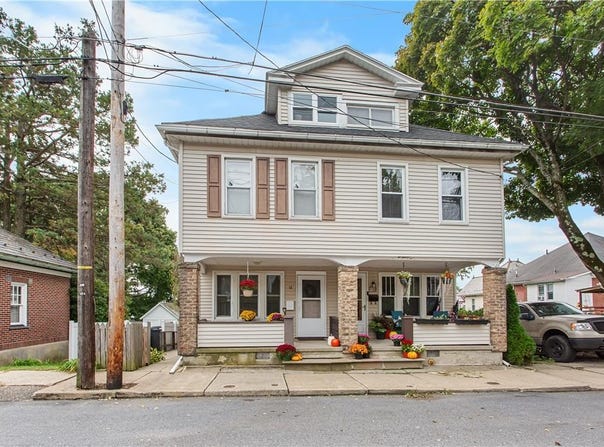 12 E Babbitt Avenue, Pen Argyl Boro, PA 18072