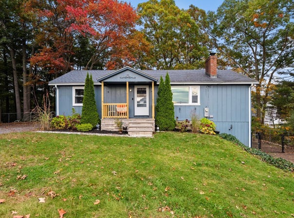 78 Cliff Drive, Freetown, MA 02702