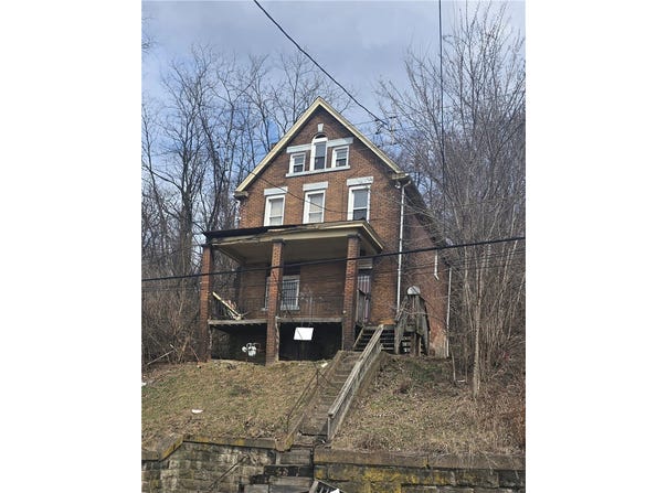 1003 Spring St, Braddock, PA 15104