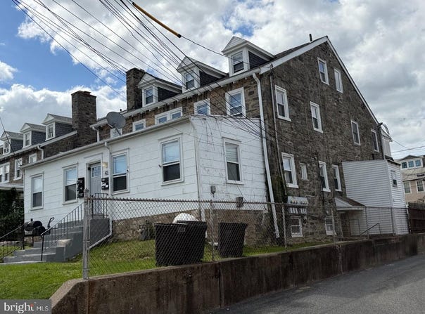 42 BRANDON RD, UPPER DARBY, PA 19082