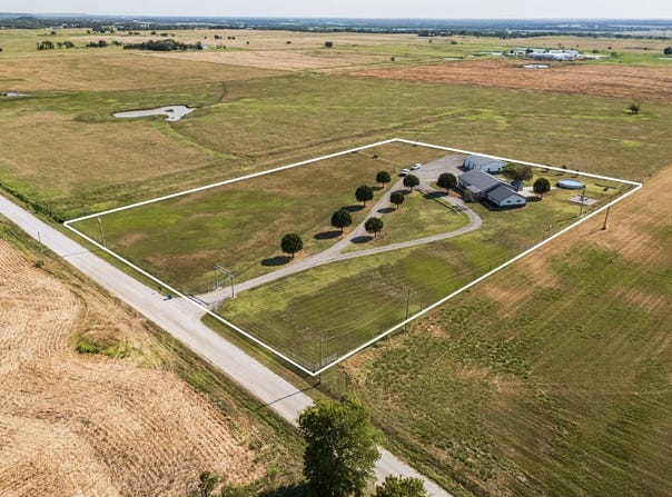 3654 County Road 2900, Independence, KS 67301
