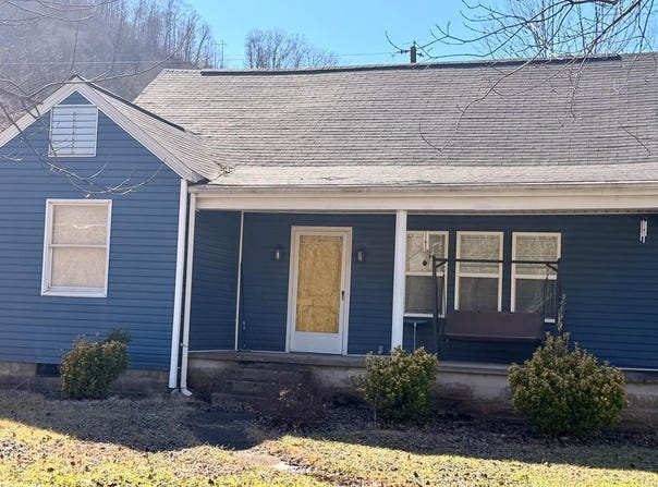7043 Ky Rt. 122, Drift, KY 41616