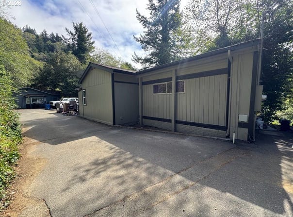 98228 TUTTLE Ln, Brookings, OR 97415