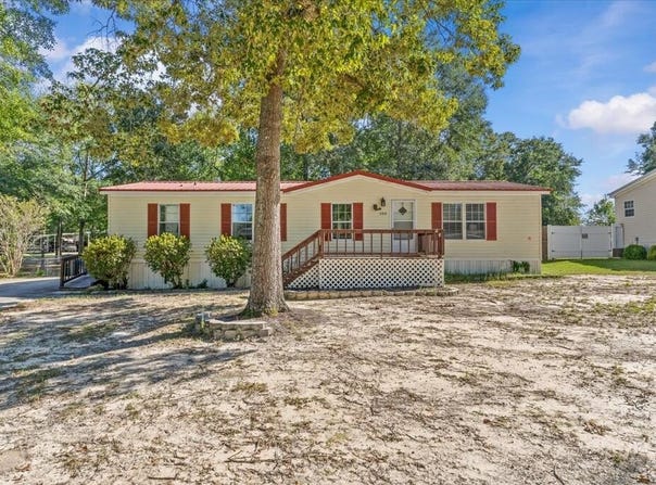105 Grand Oaks Drive, Dothan, AL 36303