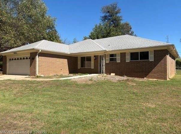 3817 S 32nd CIR, Fort Smith, AR 72903