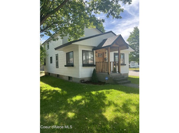 419 W Mission Ave, Kellogg, ID 83837
