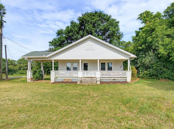 5761 Highway 357, Campobello, SC 29322