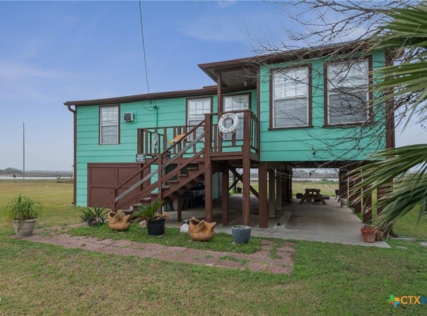 1725 CR-441D, Brazoria, TX 77422