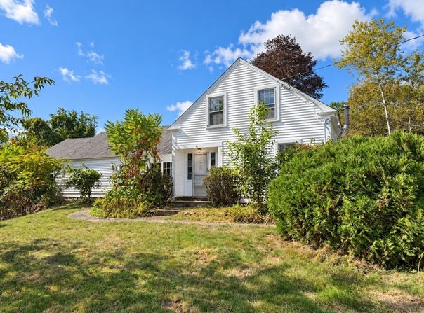 137 Damon Rd, Ashby, MA 01431