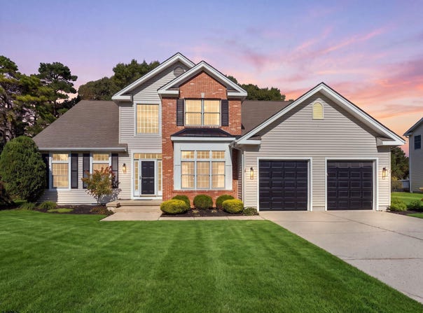 34 Pebble Beach, Egg Harbor Township, NJ 08234