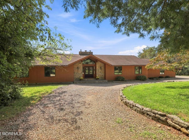58 Zellers Road, Long Valley, NJ 07853