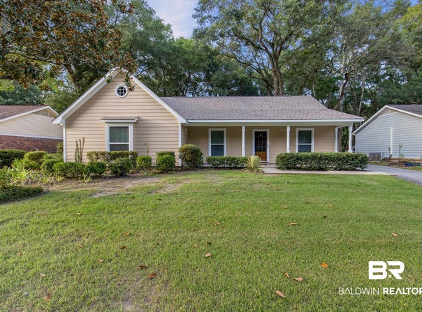 5620 Candia Ct, Mobile, AL 36693