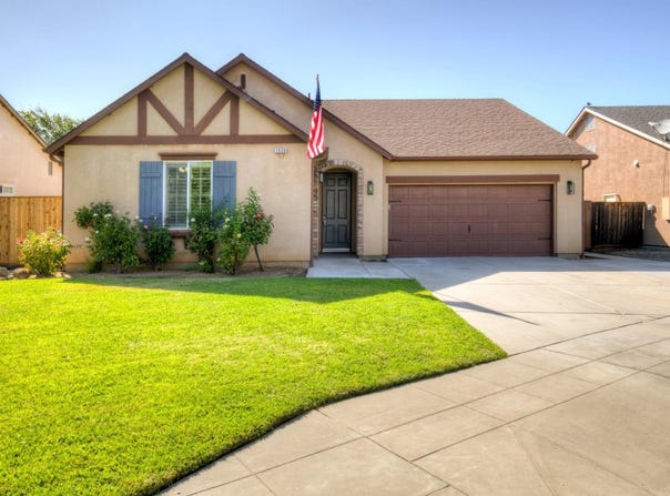 1630 Blackwood Avenue, Clovis, CA 93619