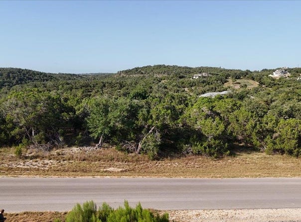 830 Highland Spgs, Canyon Lake, TX 78133