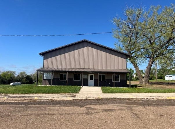 103 Main Street, McIntosh, SD