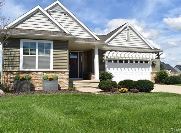 1281 Cambridge Circle, Williamston, MI 48895