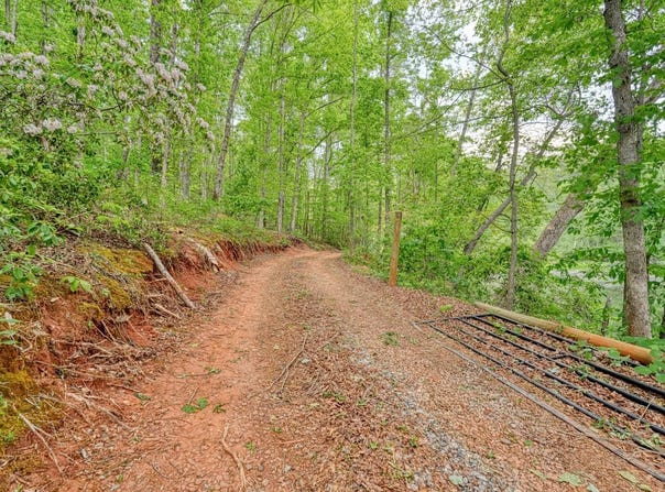 Motlow Creek Road, Campobello, SC 29322