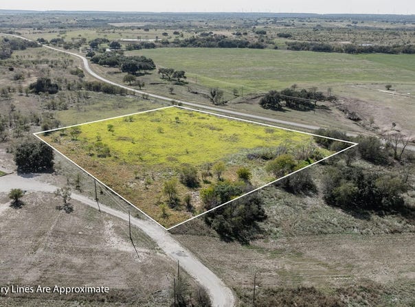 Meadow Lane lot: 124, Comanche, TX 76442