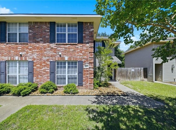 1213, 1215 Oney Hervey Drive, College Station, TX 77840