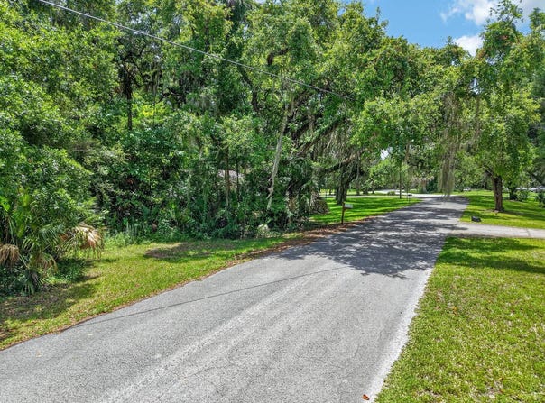 Palm Point, Inglis, FL 34449