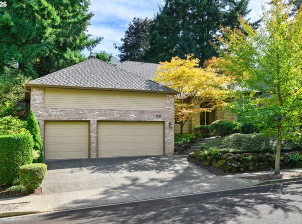 2215 BRANDON Pl, WestLinn, OR 97068