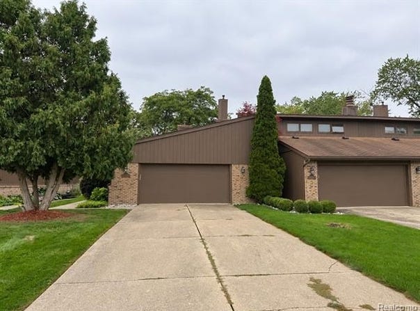 112 Riverview Boulevard, Flushing, MI 48433