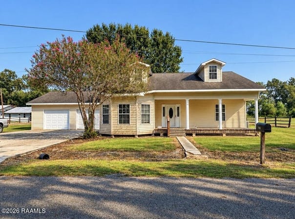 1017 Batiste Drive, Breaux Bridge, LA 70517