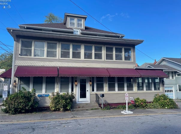 162 Walnut Avenue, Lakeside, OH 43440