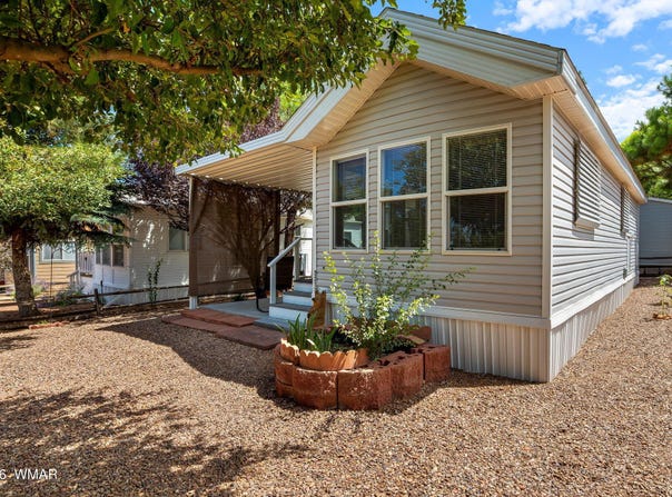2217 Old Crooks Trail, Overgaard, AZ 85933