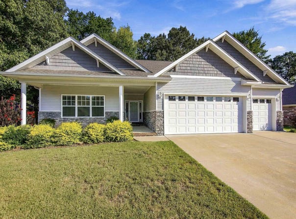 124 HAYDEN DR, Beebe, AR 72012