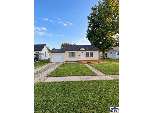 217 W Broadway Street, Shelburn, IN 47879