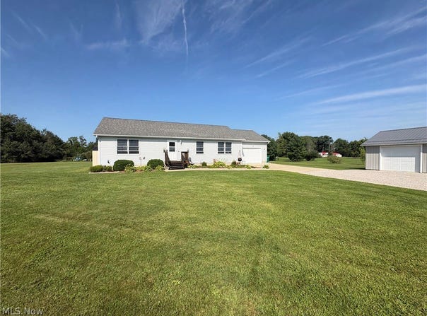 1093 Overly Road, Jefferson, OH 44047