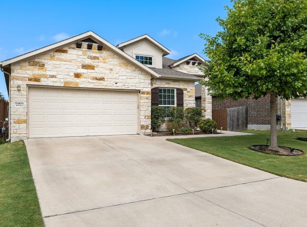 8042 Arezzo Dr, Round Rock, TX 78665