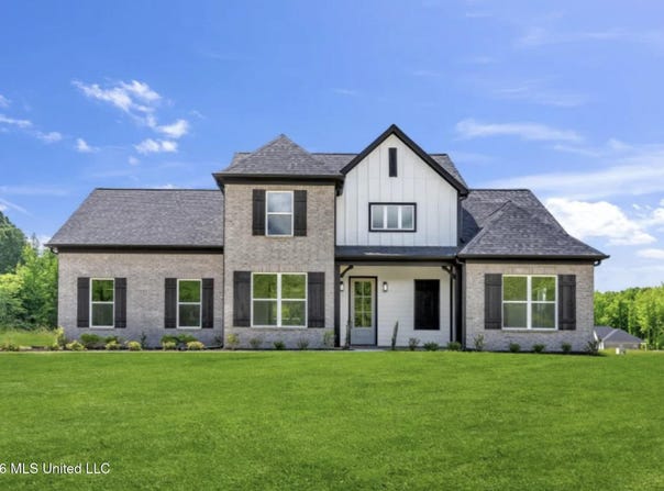 Centerline Roper Loop lot: 53, Byhalia, MS 38611