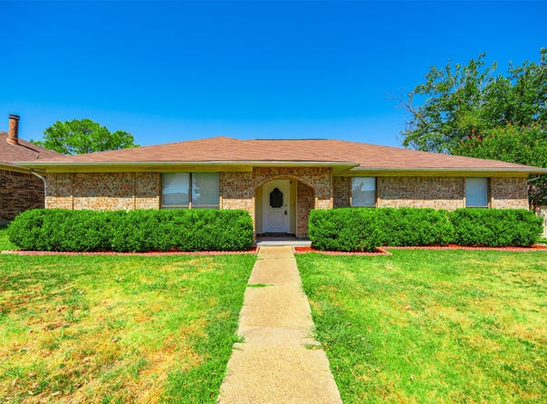 2517 Trenton Drive, Mesquite, TX 75150