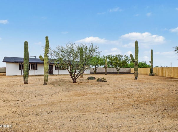 1920 E 18TH Avenue, Apache Junction, AZ 85119