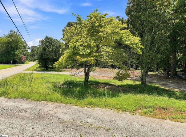 170 Singing Pines Road, Seneca, SC 29678