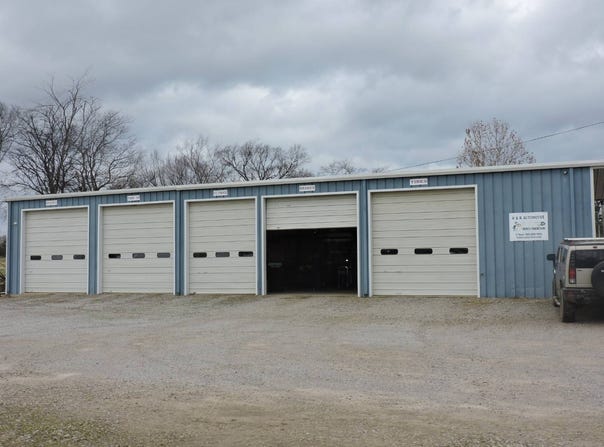 814 N Main St, Waldron, AR 72958