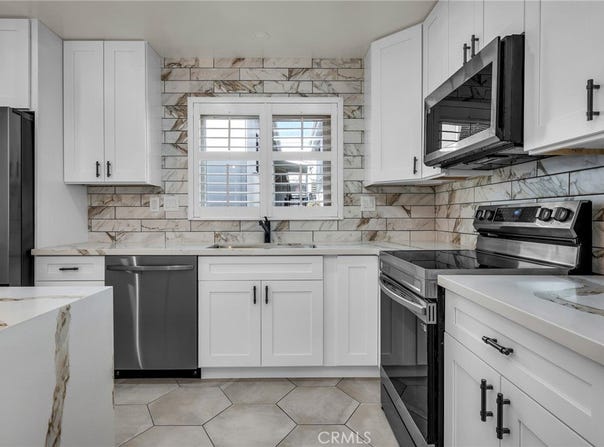 1155 11th Street, Manhattan Beach, CA 90266